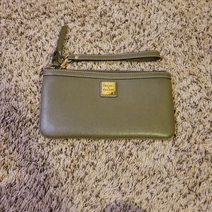 Dooney & Bourke wristlet